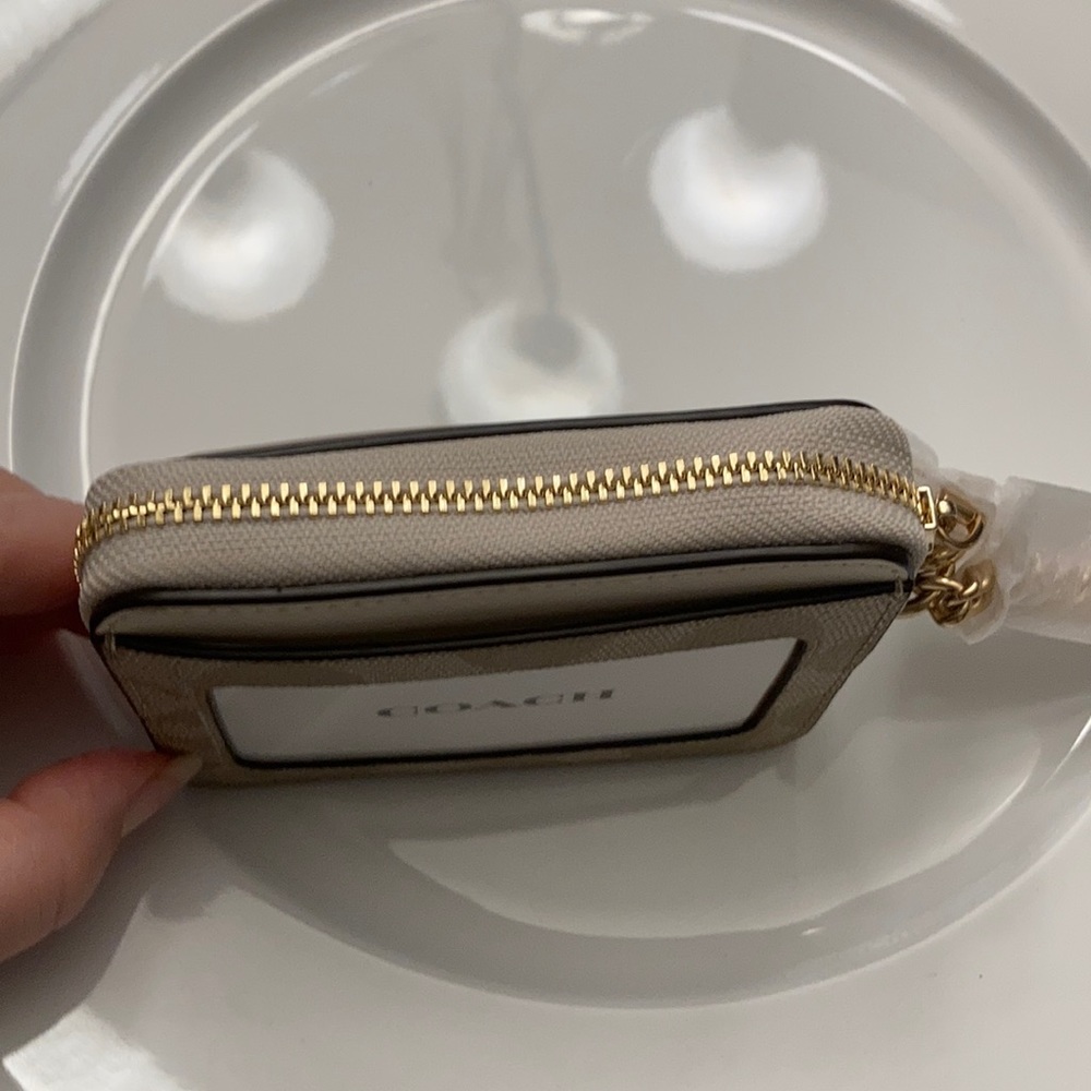 Coach Zip Card Case in Signature Canvas - Picture 5 of 5